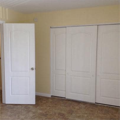 Building Photo - 2/1.5  Duplex at Lucaya.