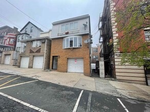 Building Photo - 306 65th St