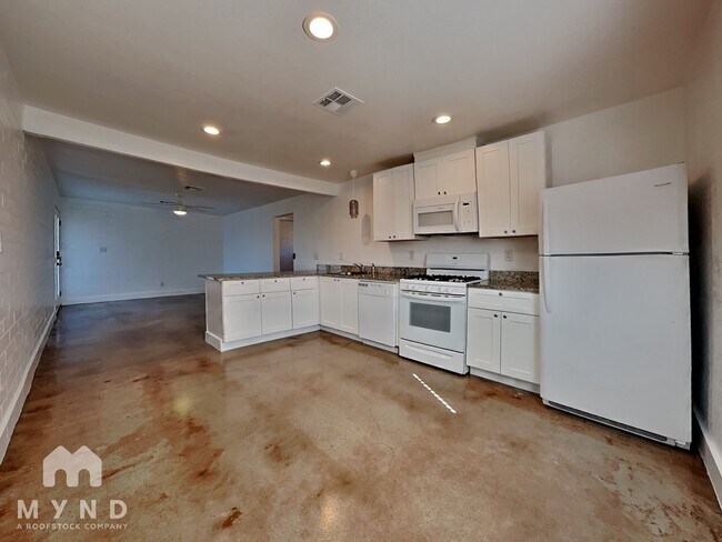 Foto del edificio - 4830 E Willetta St