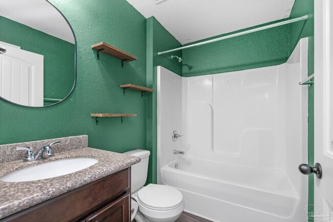Foto del edificio - 4395 Thistle Pine Ct