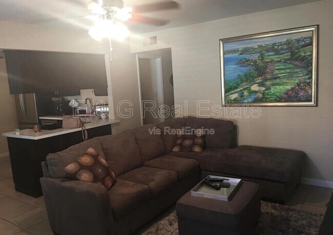 Foto del edificio - 510 W University Dr