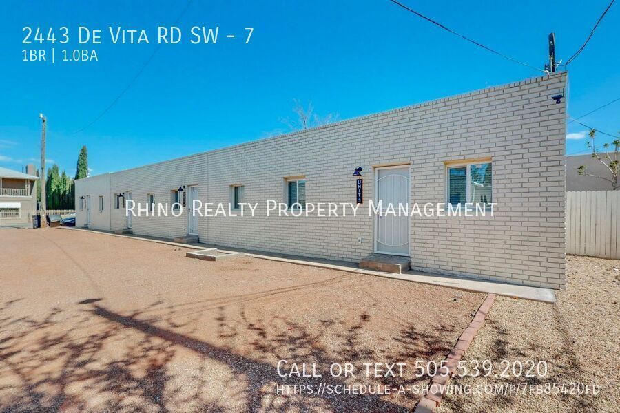 Primary Photo - 2443 De Vita Rd SW