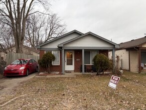 Building Photo - 15541 Frazho Rd