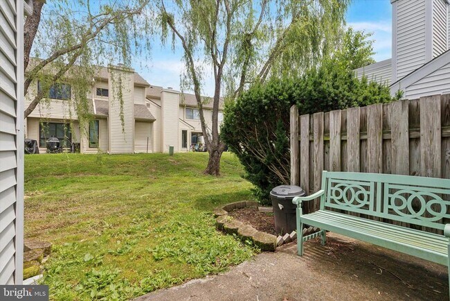 Foto del edificio - 102 Revere Dr