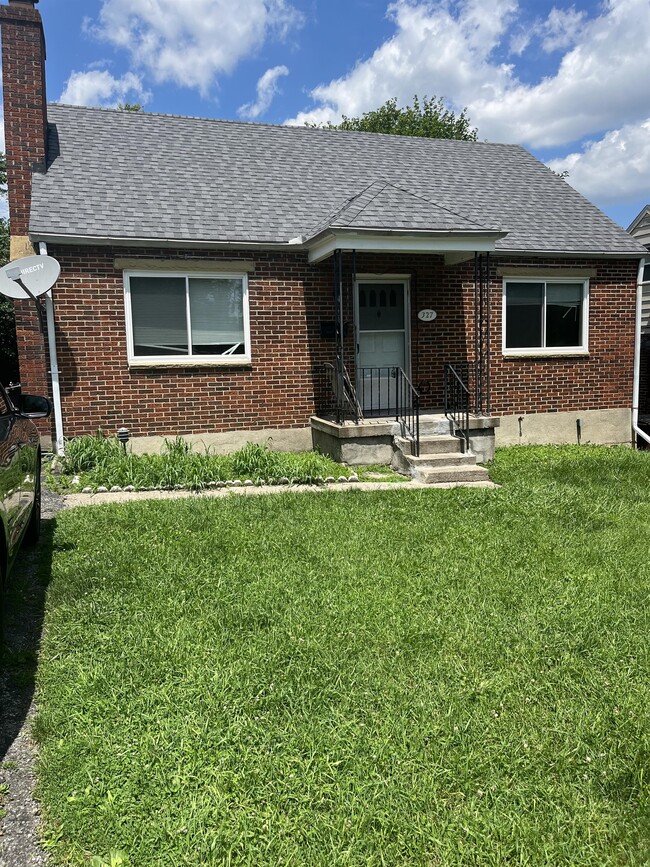 Building Photo - 327 Wampler Ave