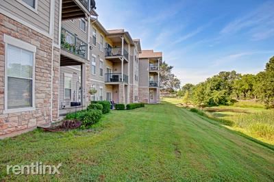Foto principal - 9602 S Memorial Dr