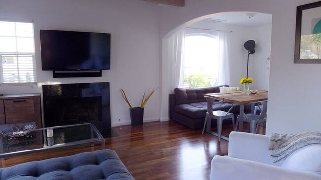 Foto del edificio - 11060 Fruitland Dr