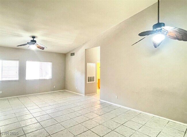 Foto del edificio - 2053 Jade Creek St