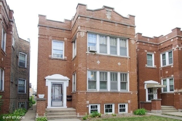 Primary Photo - 2916 N Harding Ave