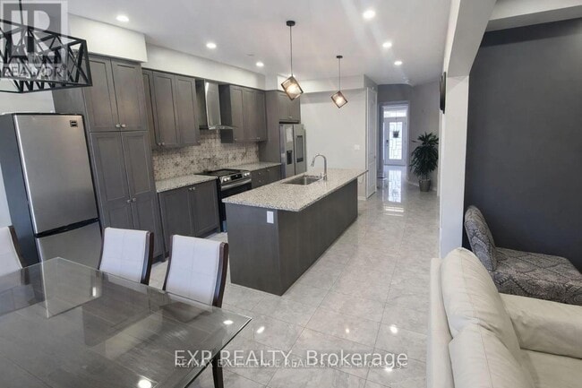 Photo du bâtiment - 45 Queen Mary Blvd