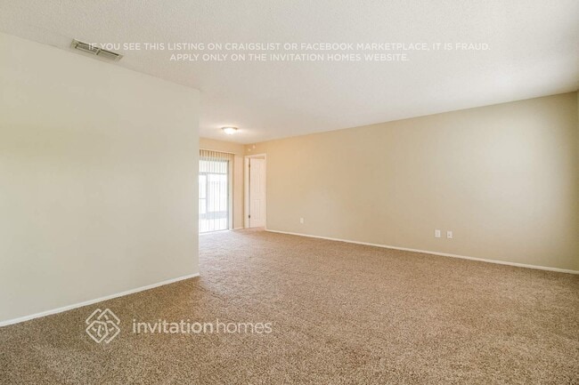 Building Photo - 1542 Canterbury Cir