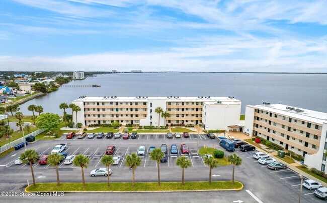 Foto del edificio - 2465 S Washington Ave