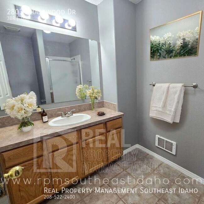 Foto del edificio - 2803 E Chasewood Dr