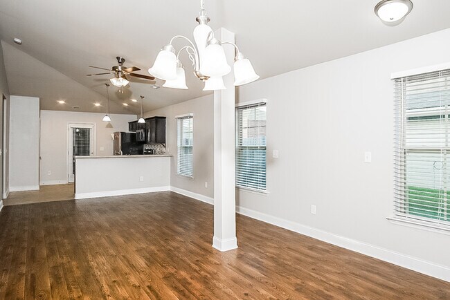 Foto del edificio - 233 Valleyside Dr NE
