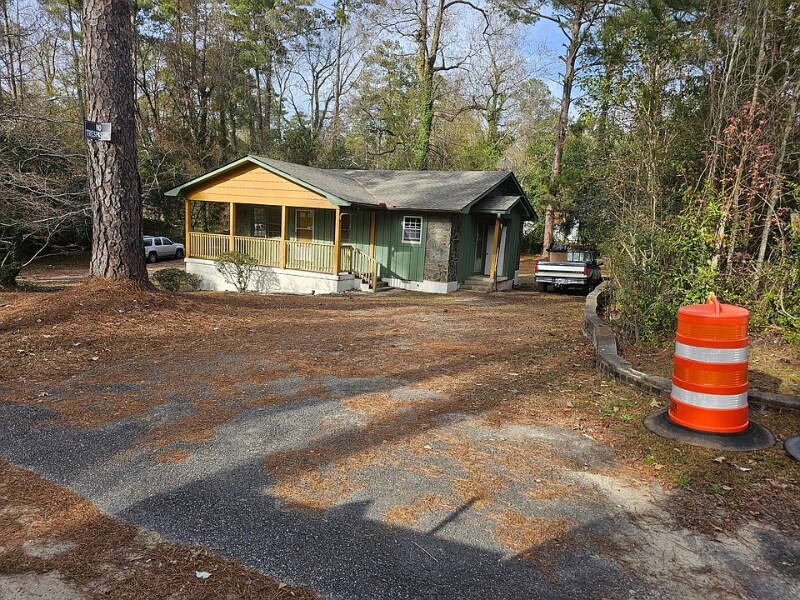 Primary Photo - 2350 Ollie Dr