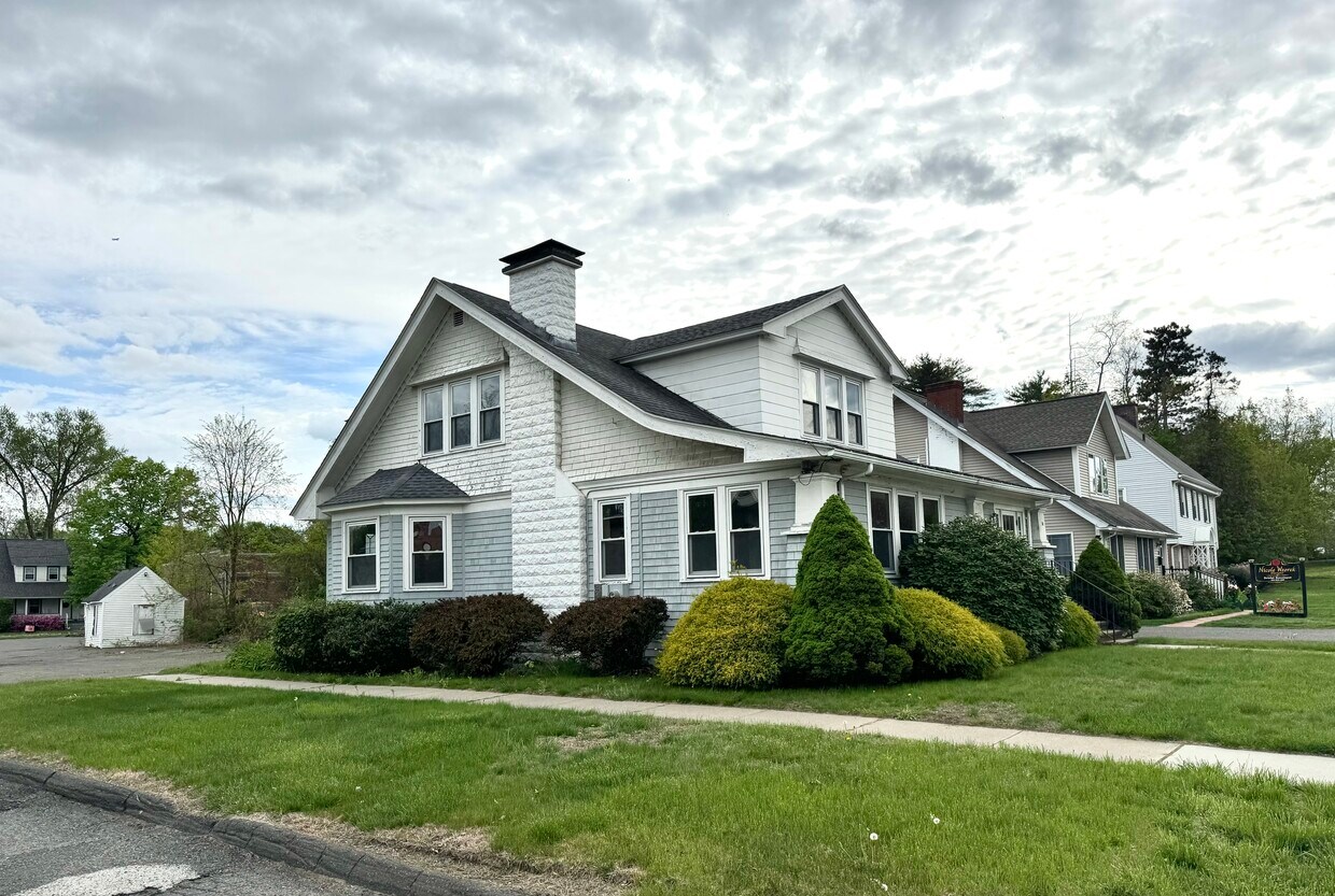 74 Court St, Westfield, MA 01085 House Rental in Westfield, MA