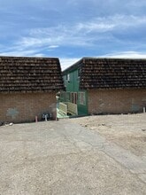 Building Photo - 2960 Salem Pl