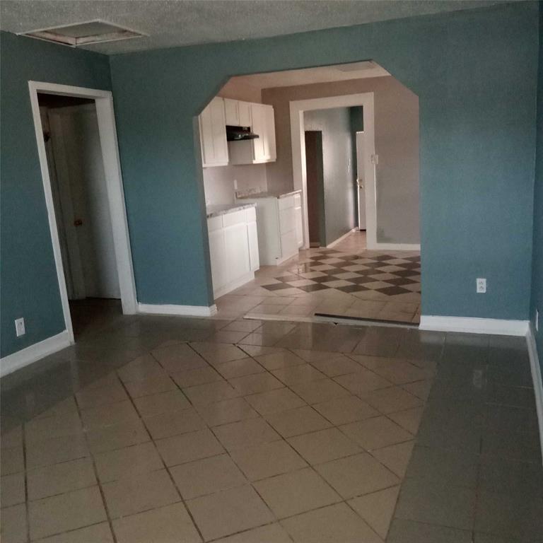 Building Photo - 135 Masters Dr