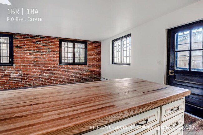 Foto del edificio - 1439 Detroit St