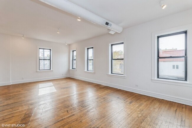 Foto del edificio - 1721 S Halsted St