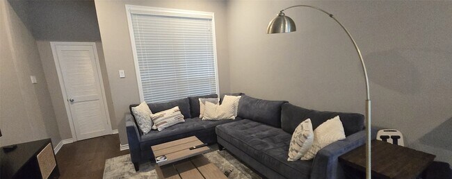 Foto del edificio - 3311 Blackburn St