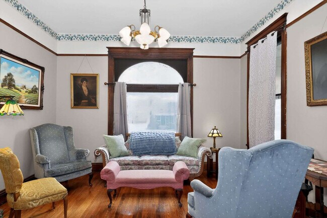 Foto del edificio - 420 N Gilbert St