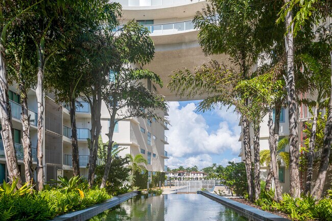 Foto del edificio - 6620 Indian Creek Dr