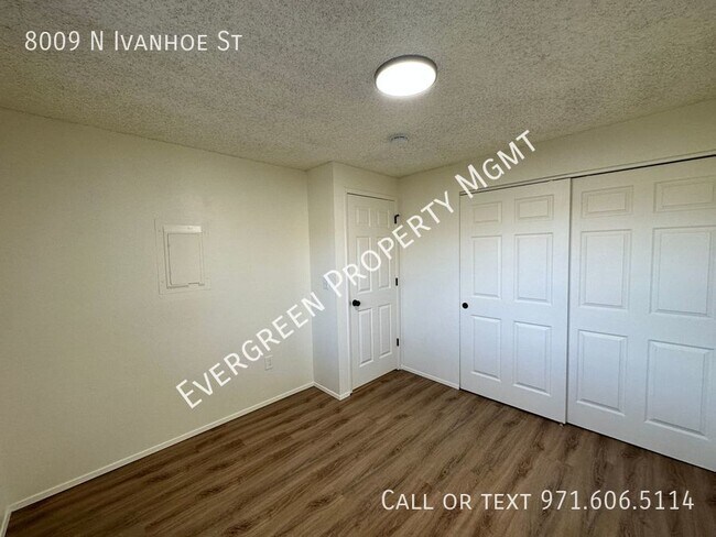Building Photo - New stunningly renovated 2BD/1.5BA!