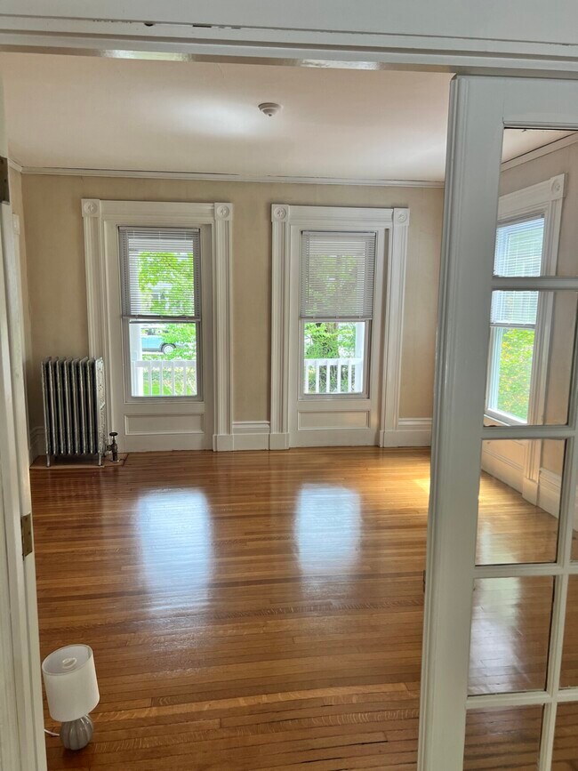 Foto del edificio - 103 Pleasant St