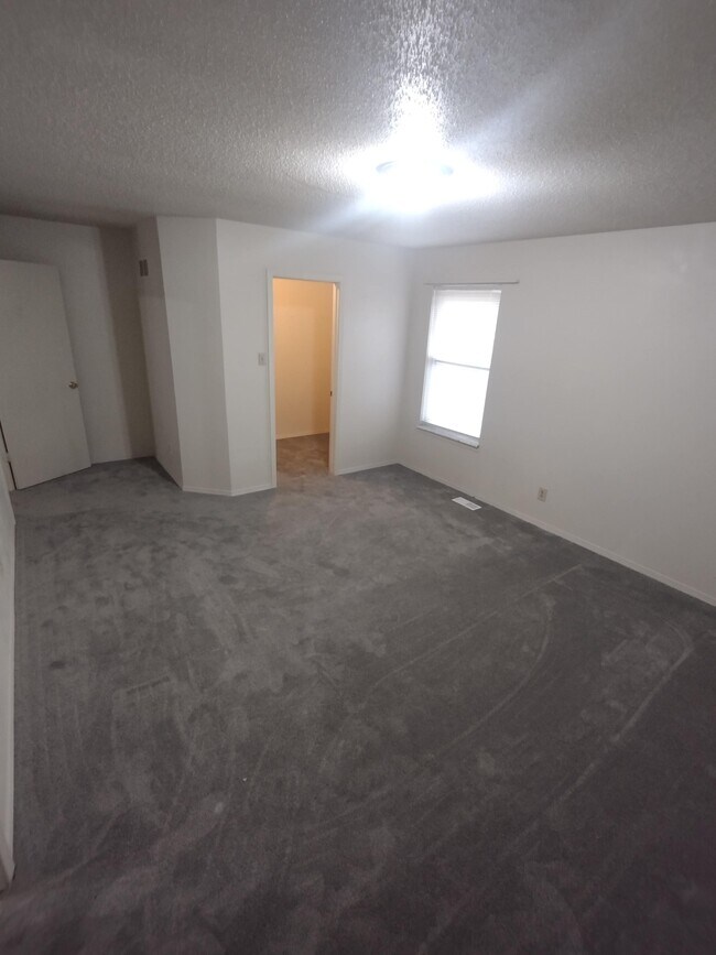 Foto del edificio - 1017 Westward Trails Dr