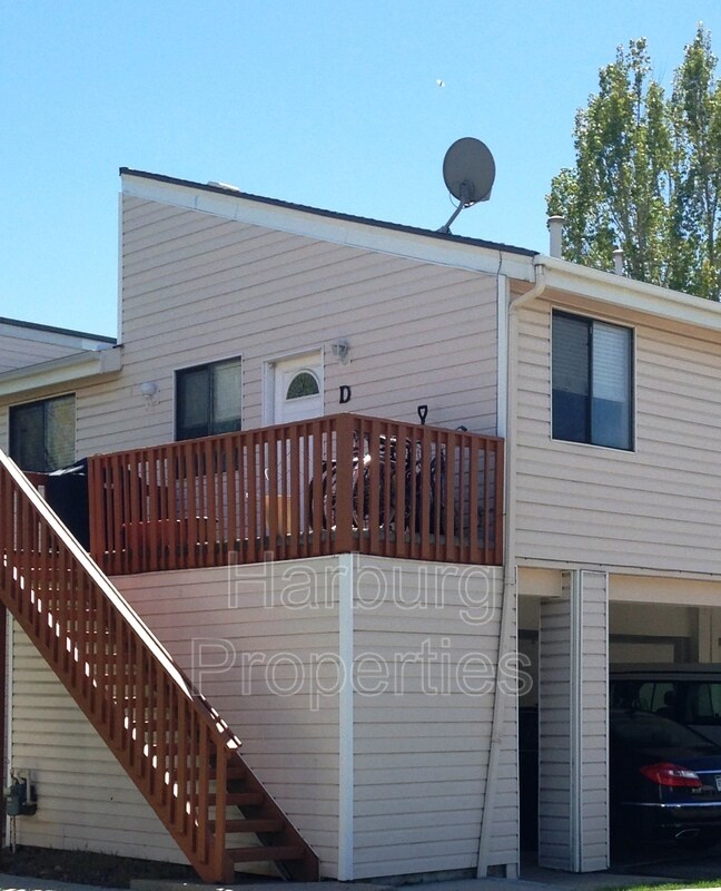Primary Photo - 3770 Iris Ave