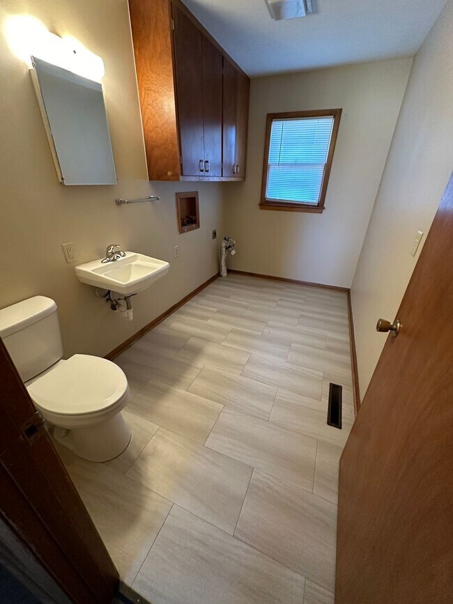 Foto del edificio - 3 Bedroom, 1.5 Bathroom House