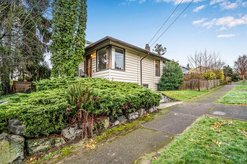Primary Photo - 5057 38th Ave NE