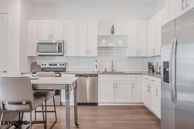 Foto del edificio - 515 Corso Ln