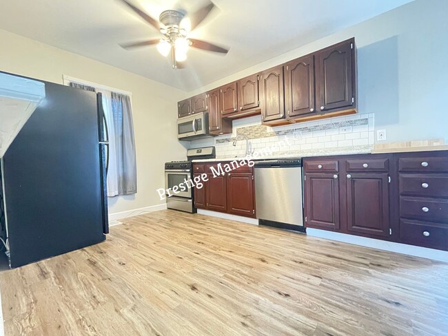 Building Photo - 3 Bed 1 Bath Home in Griffith