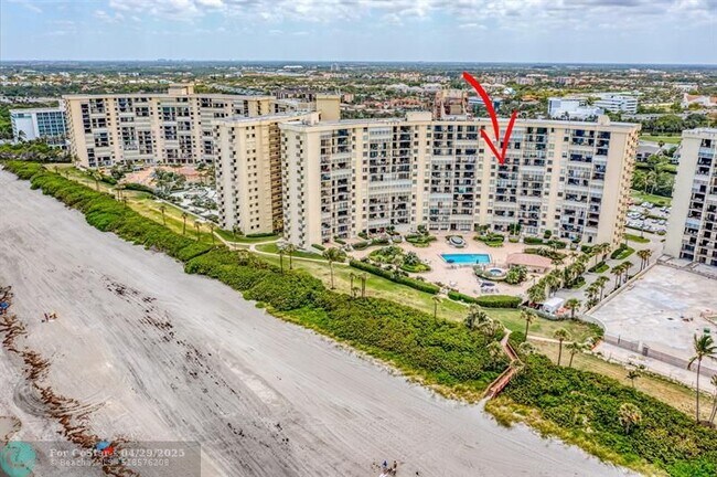 Foto del edificio - 300 Ocean Trail Way