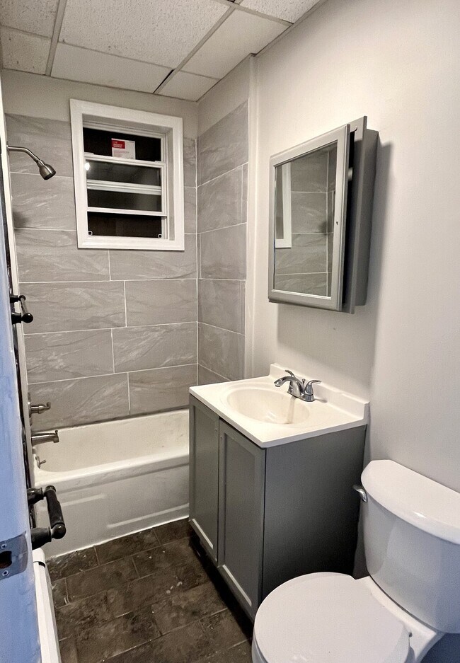 364 River Dr Unit 2, Garfield, NJ 07026 Condo for Rent in Garfield