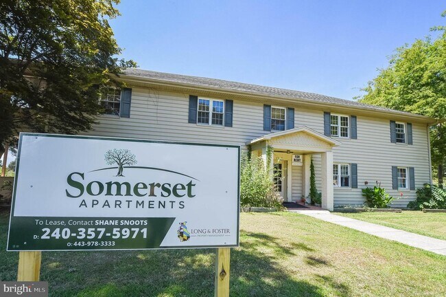 Foto del edificio - 113 Somerset Ave
