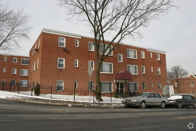 Building Photo - Eastern Plaza Condominiums