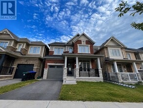 Building Photo - 19 Casserley Cres