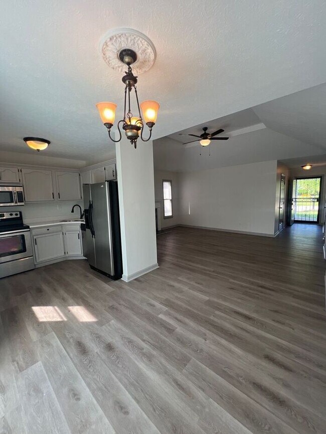 Building Photo - 4421 Spring Bay Ct