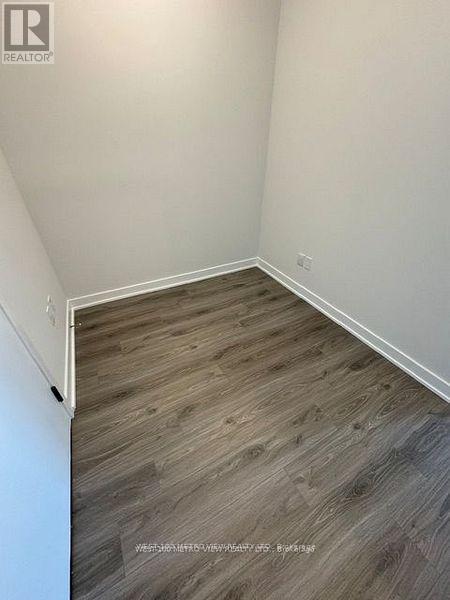 Photo du bâtiment - 4130 Parkside Village Dr