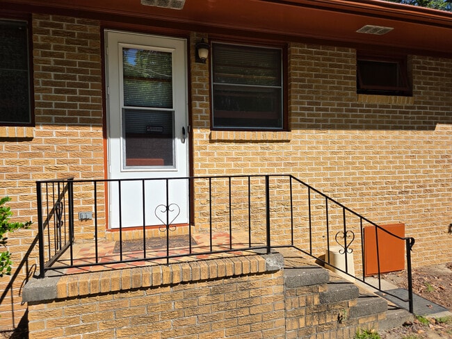 Back Door - 1314 Belleville Rd