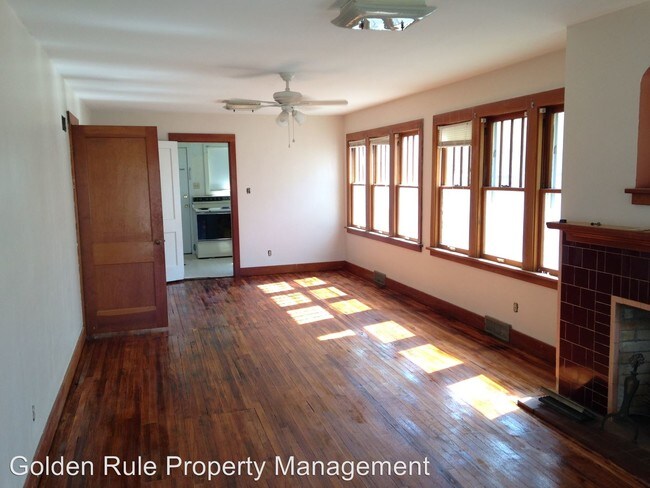 Building Photo - 3 br, 1 bath House - 8 N Maple