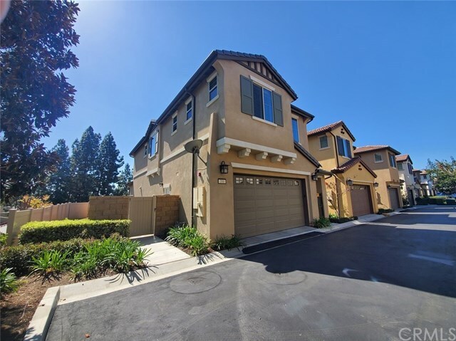 Building Photo - 350 Catalina Way