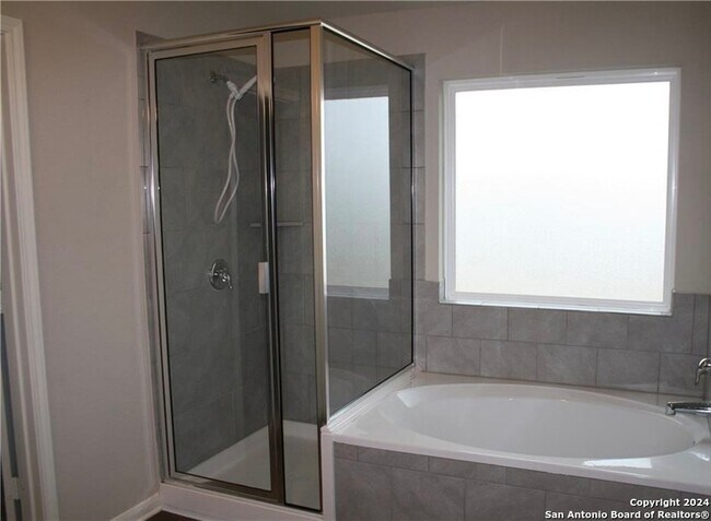 Building Photo - 488 Mallow Dr