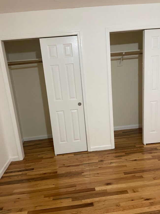 Foto del edificio - 613 S Park St