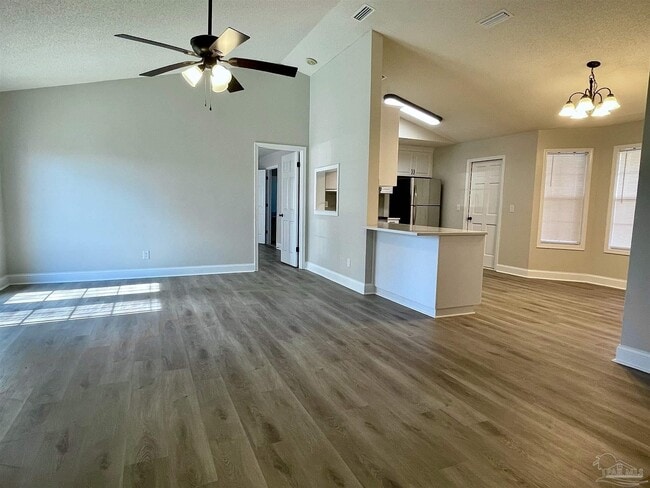 Building Photo - 1033 Waterford Ln