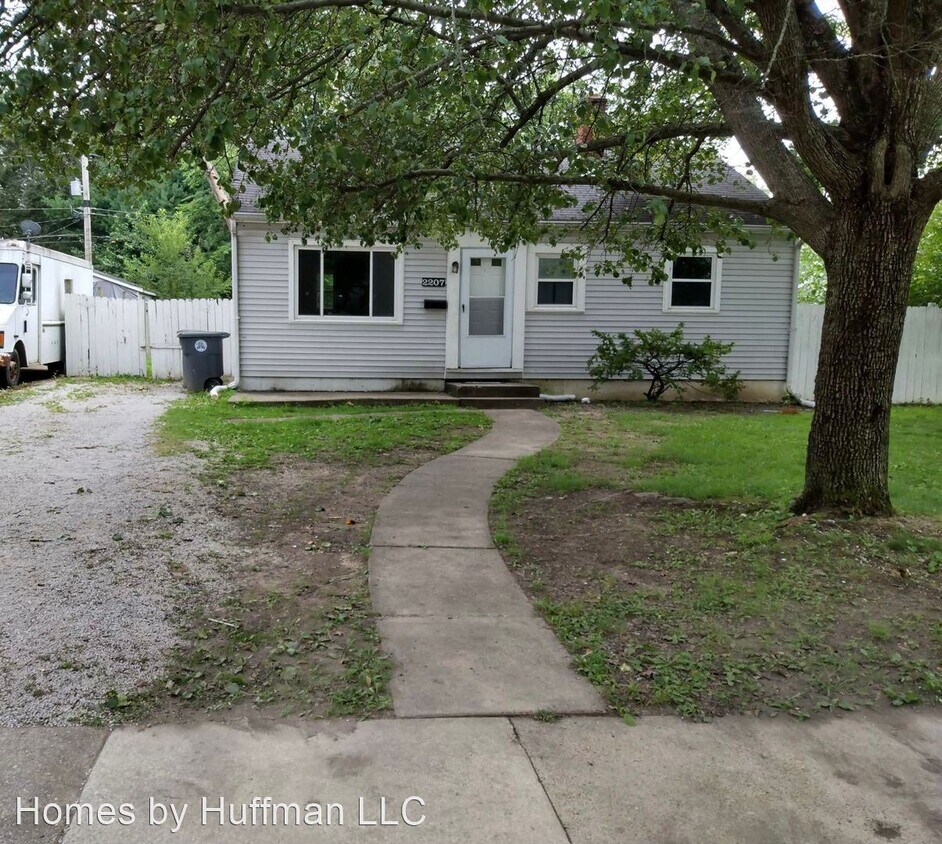 Building Photo - 3 br, 1 bath House - 2207 Jefferson Avenue
