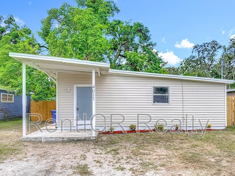 Foto principal - 4017 E Grove St
